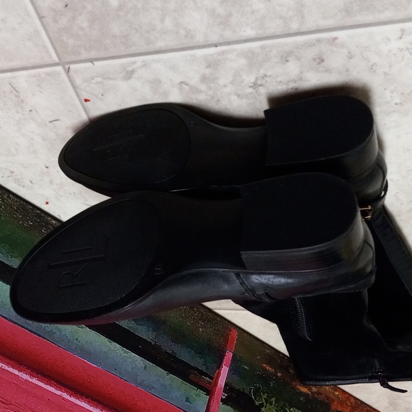 Lauren Ralph Lauren MARION Boots Black Leather/Suede Flat 6B Buckle Zip - Picture 10 of 10